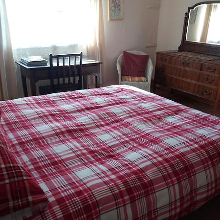 Calne Bed And Breakfast Buitenkant foto